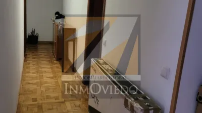 Piso en alquiler en Calle de Félix Aramburu, Centro (Oviedo) de 1.200 €<span>/mes</span>