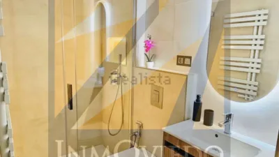 Piso en alquiler en Plaza del General Primo de Rivera, Centro (Oviedo) de 1.500 €<span>/mes</span>