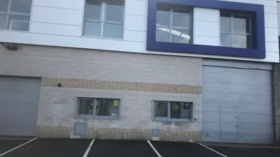 Nave industrial en alquiler en Calle Poligono de Asipo Calleb Parcela, Arroyo (Llanera) de 2.200 €<span>/mes</span>