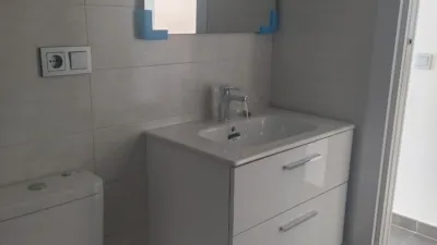 Casa adosada en venta en Avinguda de Vallfogona, Cervera de 288.000 €