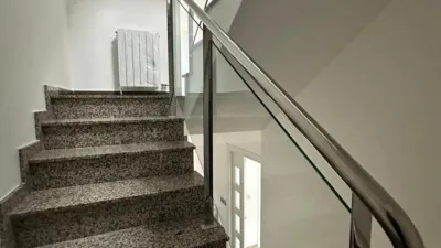 Casa adosada en venta en Avinguda de Vallfogona, Cervera de 288.000 €