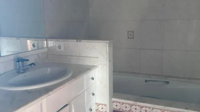 Casa adosada en venta en Carrer del Professor Josep Finestres, Cervera de 185.000 €