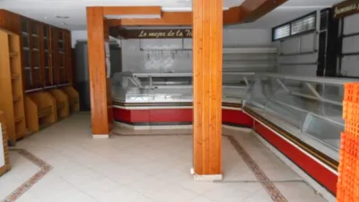 Local comercial en venta en La Estación, San Fernando-Estación (Badajoz Capital) de 110.000 €