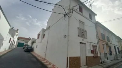 Single-family home on Calle Real, 16 photo 3