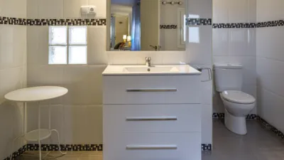 Apartment on Calle Isabel 'La Católica' photo 8