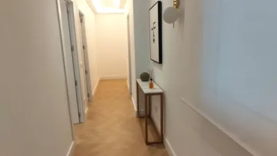 Apartment on Calle de Montesa photo 3