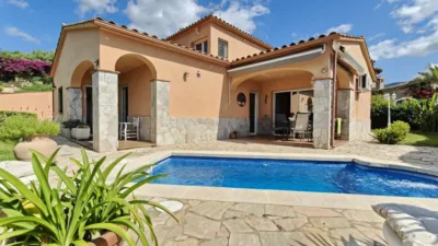 House on Avinguda del Mas Santet photo 20