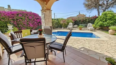 House on Avinguda del Mas Santet photo 2