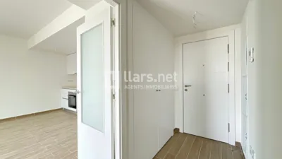 Piso en alquiler en Carrer Antoni María Alcover, La Geltrú-Casernes-Sant Jordi (Vilanova i la Geltrú) de 1.210 €<span>/mes</span>