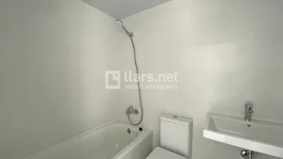 Piso en alquiler en Carrer de Vicent Andres Estelles, La Geltrú-Casernes-Sant Jordi (Vilanova i la Geltrú) de 1.400 €<span>/mes</span>