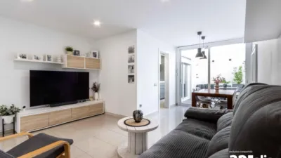 Detached house on Carrer de Viladomat photo 5
