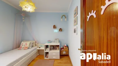 Flat on Carrer de Magí Colet photo 35