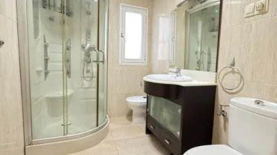 Piso en venta en Calle Gaviota, Rancho Domingo-La Hacienda (Distrito Benalmádena Pueblo. Benalmádena) de 249.999 €