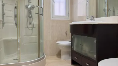 Piso en venta en Calle Gaviota, Rancho Domingo-La Hacienda (Distrito Benalmádena Pueblo. Benalmádena) de 249.999 €