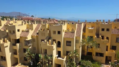 Piso en Urbanización Duqesa Village photo 2