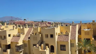 Piso en Urbanización Duqesa Village photo 4
