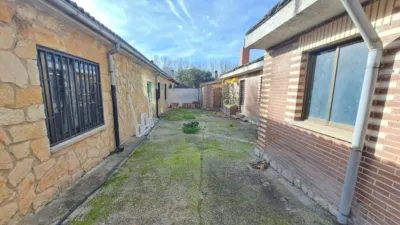 Semi-detached house in Fuentecillas-Yagüe-Villalonquéjar photo 59