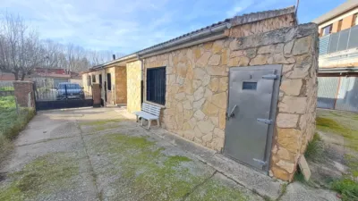 Semi-detached house in Fuentecillas-Yagüe-Villalonquéjar photo 16