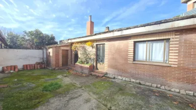 Semi-detached house in Fuentecillas-Yagüe-Villalonquéjar photo 22
