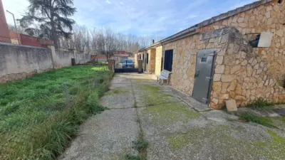 Semi-detached house in Fuentecillas-Yagüe-Villalonquéjar photo 55