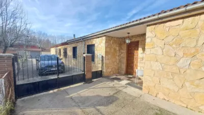 Semi-detached house in Fuentecillas-Yagüe-Villalonquéjar photo 40