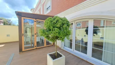 Chalet adosado en calle Hijos de Santiago Rodríguez photo 5