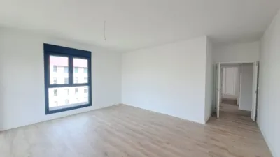 Apartment on Plaza Maria Lejarraga photo 3
