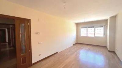 Flat on Calle José María Codón photo 2