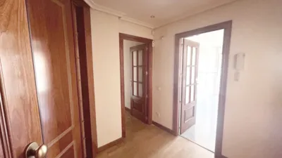 Flat on Calle José María Codón photo 14