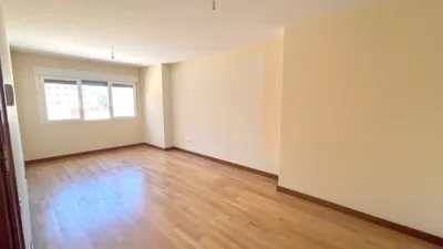 Flat on Calle José María Codón photo 12