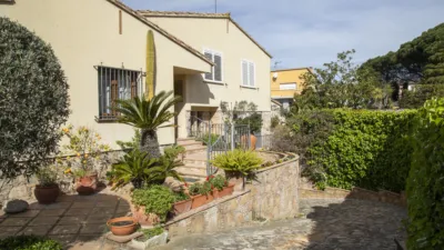 Detached house on Carrer de la Primavera photo 5