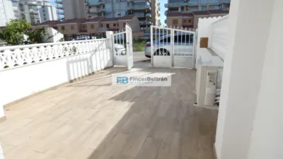 Semi-detached chalet on Calle de Castellón photo 6