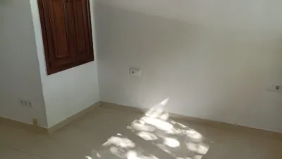 Terraced house in Olot photo 6