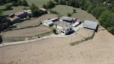 Rustic farm on Carretera Sant Esteve D'En Bas A Joanetes, nº 1 photo 9