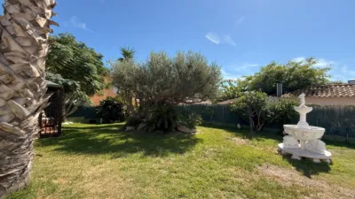 House on Carrer de la Marinada photo 4