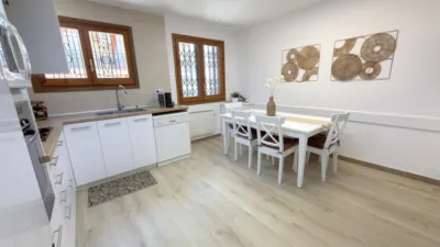 Chalet adosado en Carrer d'El Vendrell photo 13