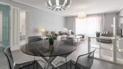 Piso en venta en Calle Coruña, 35, Praza da Industria (Distrito Casco Urbano. Vigo) de 258.000 €