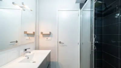 Piso en venta en Calle Coruña, 35, Praza da Industria (Distrito Casco Urbano. Vigo) de 258.000 €