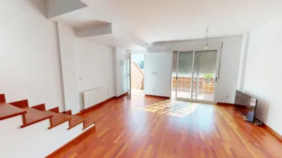 Duplex on Calle Maestra Carmen García photo 3