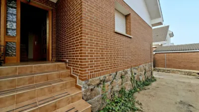 Semi-detached chalet in Moralzarzal photo 3