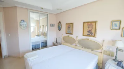 Apartment on Wssell de Guimbarda Street photo 20