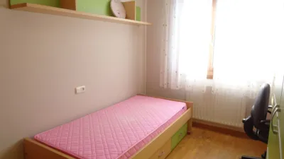 Piso en alquiler en Roces, Roces (Distrito Sur. Gijón) de 900 €<span>/mes</span>