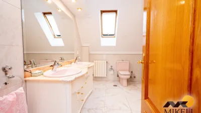 Detached house on Calle de la Arnia photo 4
