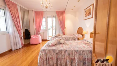 Detached house on Calle de la Arnia photo 9