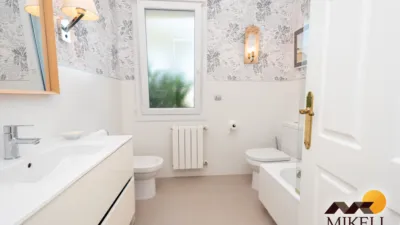 Single-family chalet in Barrio El Mazo photo 11