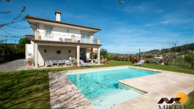 Single-family chalet in Barrio El Mazo photo 16