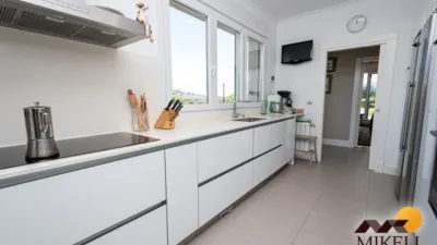 Single-family chalet in Barrio El Mazo photo 3