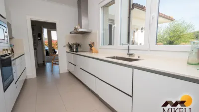 Single-family chalet in Barrio El Mazo photo 4