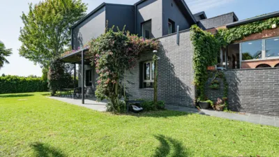 Chalet unifamiliar en venta en Barrio de la Soledad - Más