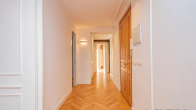 Apartment on Calle Isabel La Católica photo 25